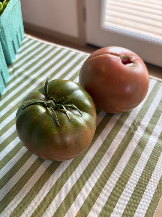 Slicing Heirloom Tomatoes