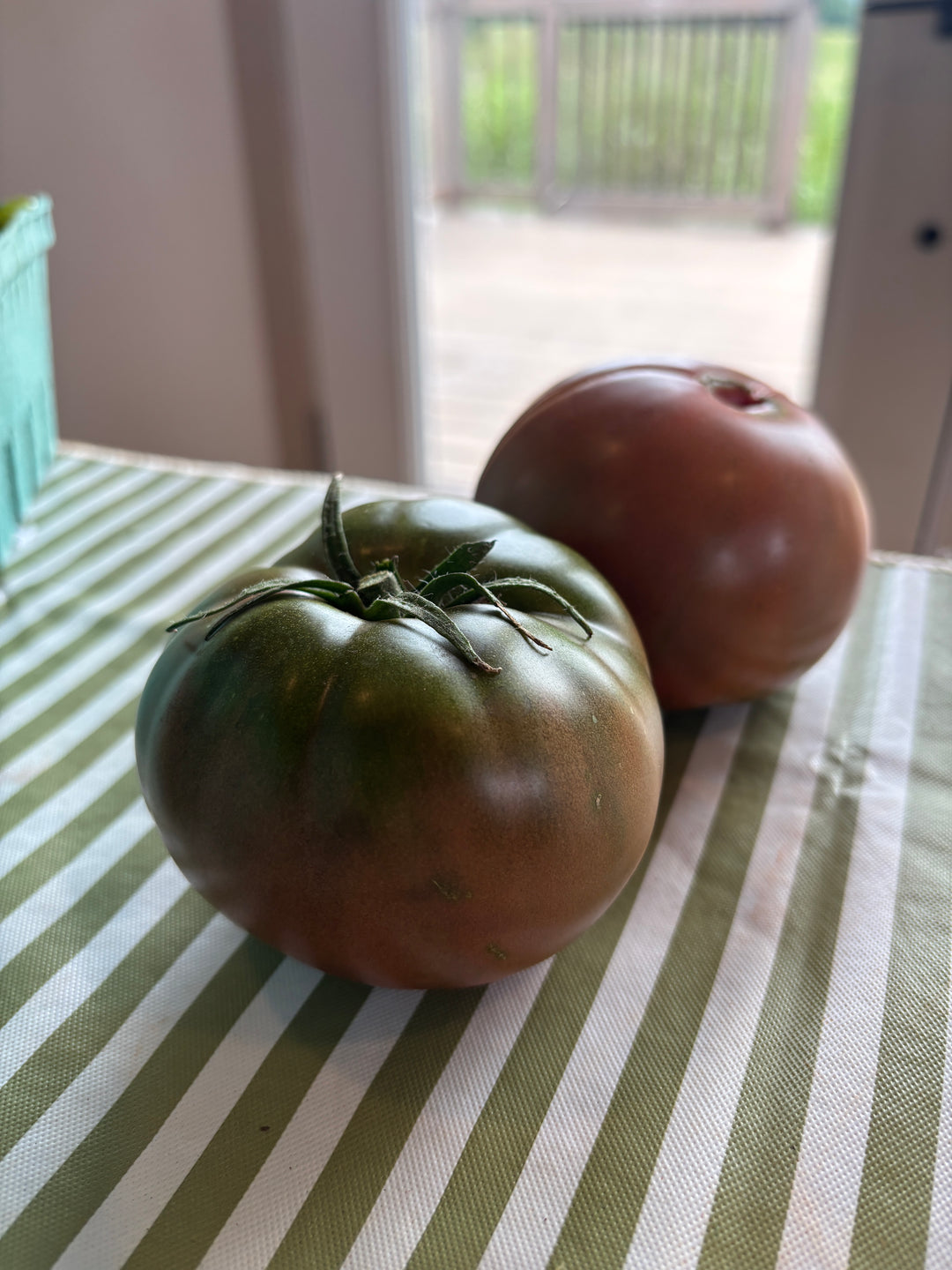 Slicing Heirloom Tomatoes
